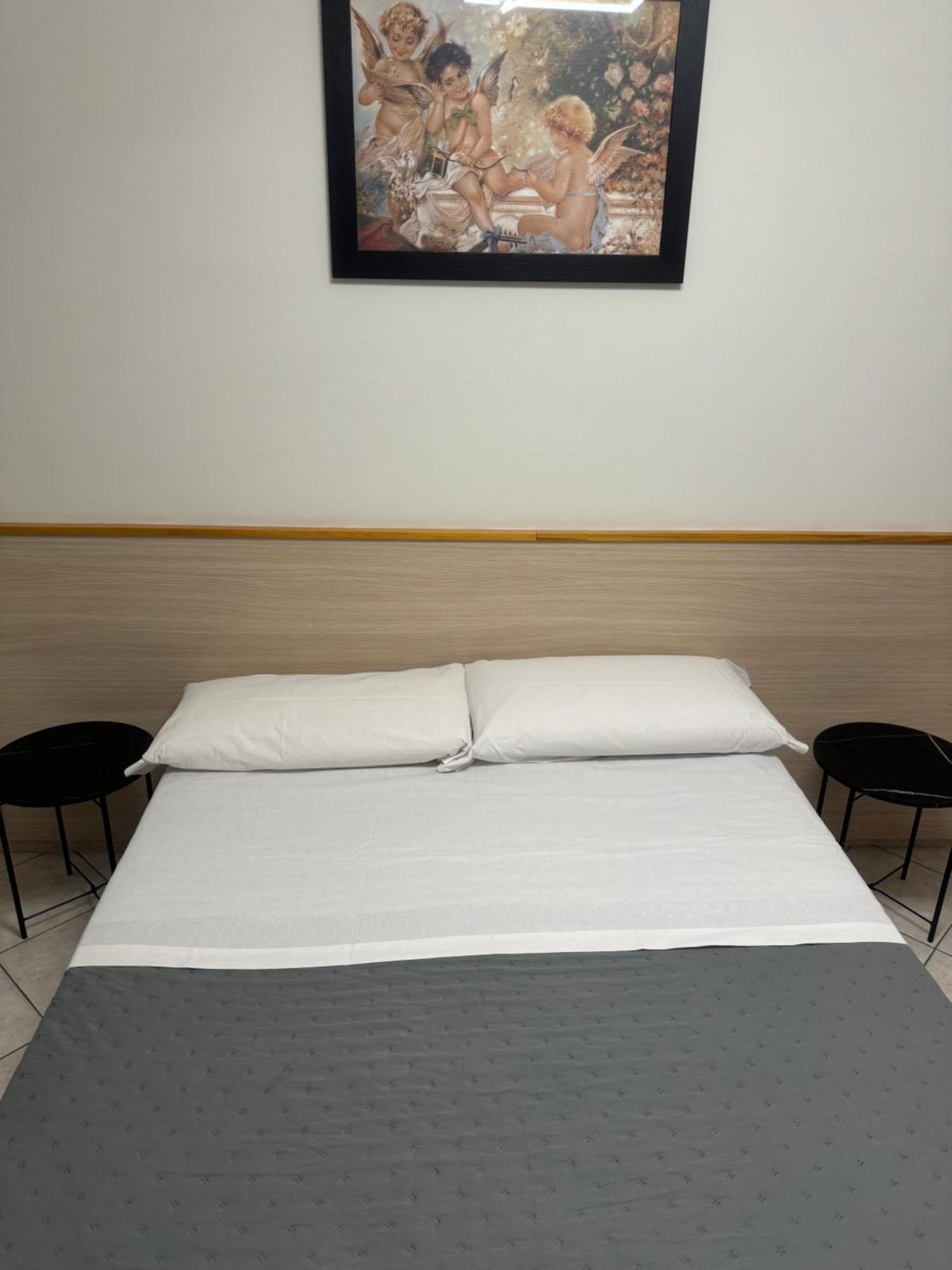 Appartamento Larisarooms Рим Екстер'єр фото