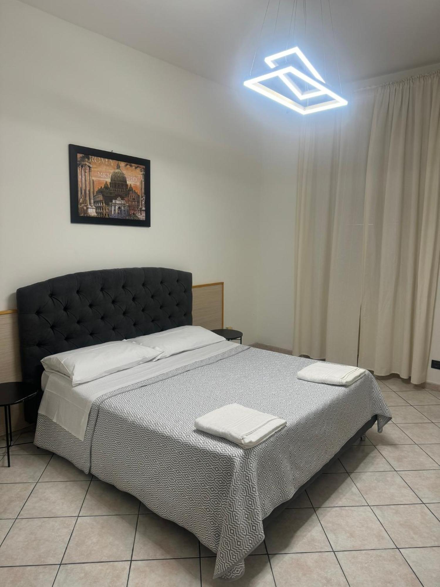 Appartamento Larisarooms Рим Екстер'єр фото